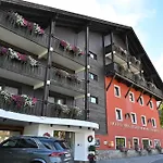 Hocheder Hotel 4*