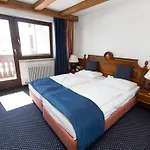 Отель Hocheder 4*