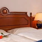 Отель Hocheder 4*