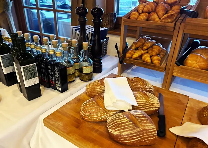 Hocheder Готель 4*